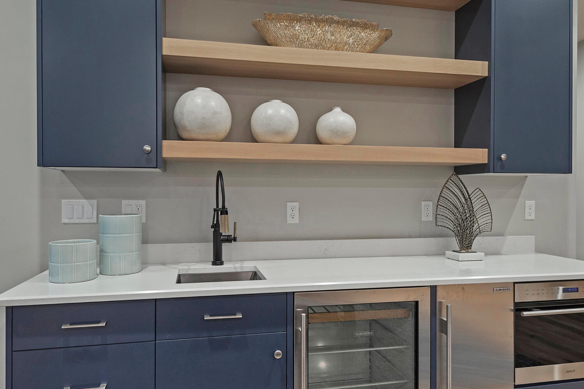 Wet bar