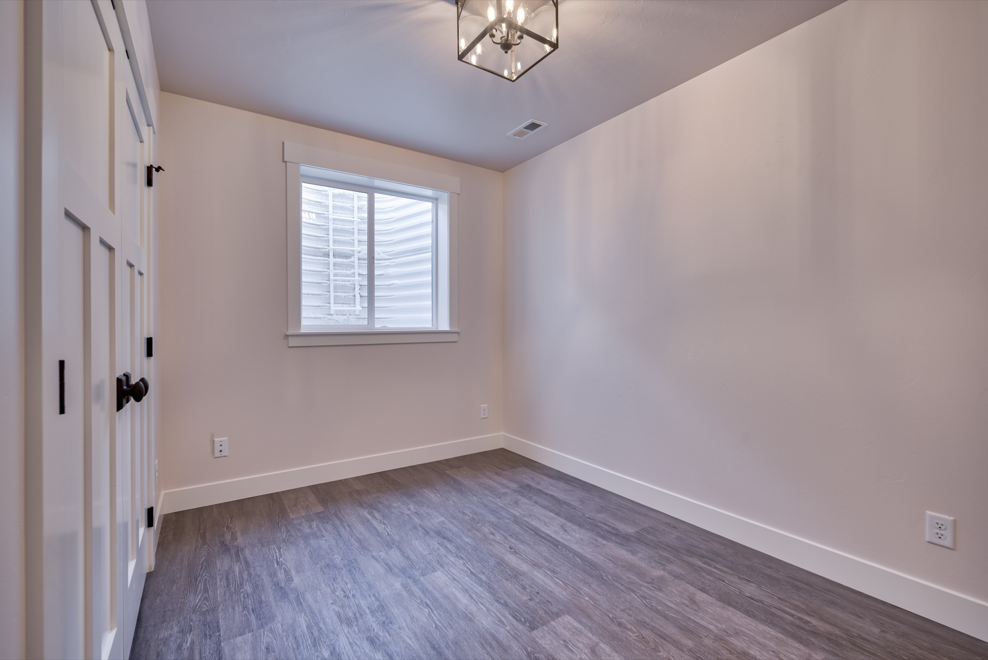 3073 Chartwell Gardens, Idaho Falls ID — living space