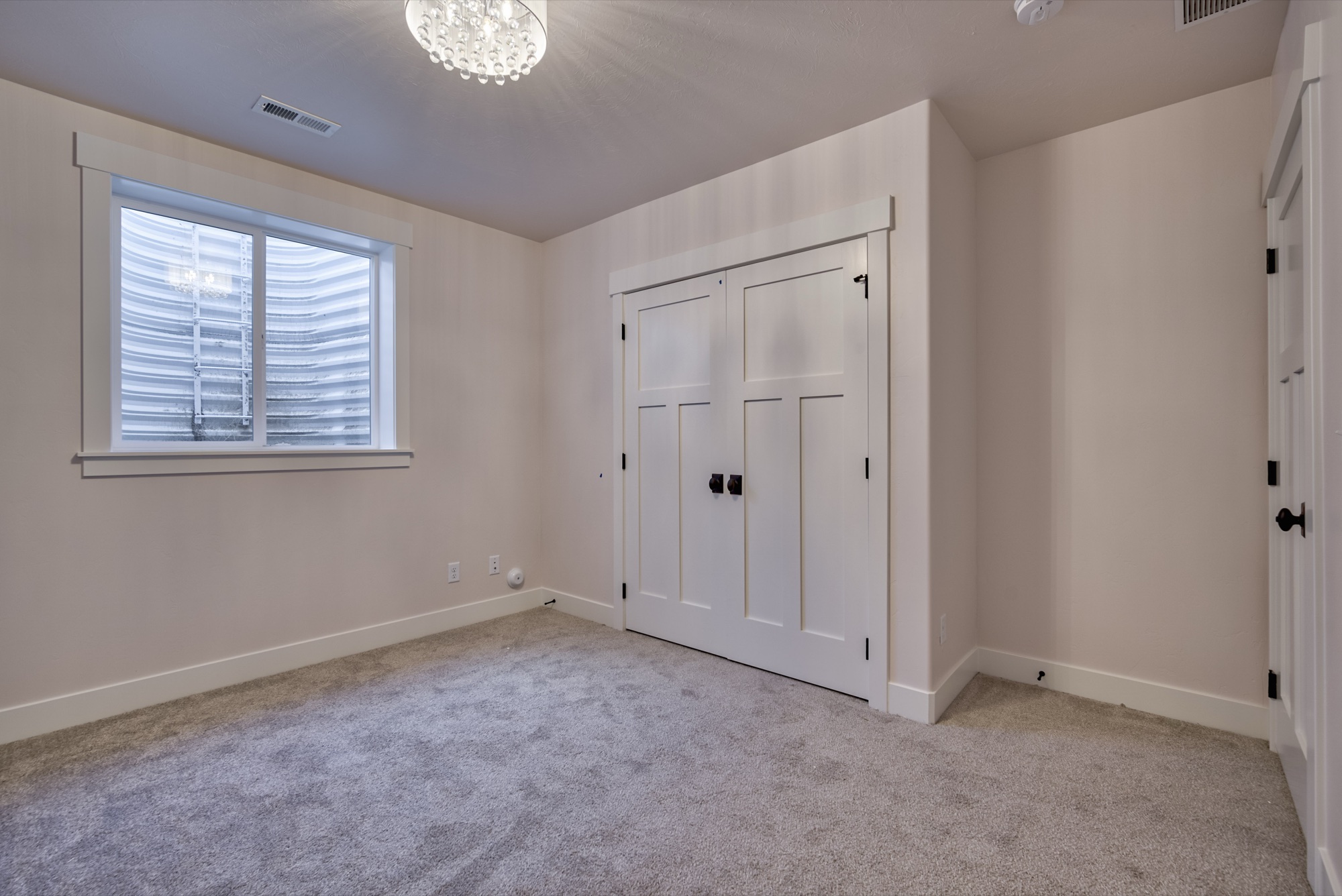 3073 Chartwell Gardens, Idaho Falls ID — outdoor space