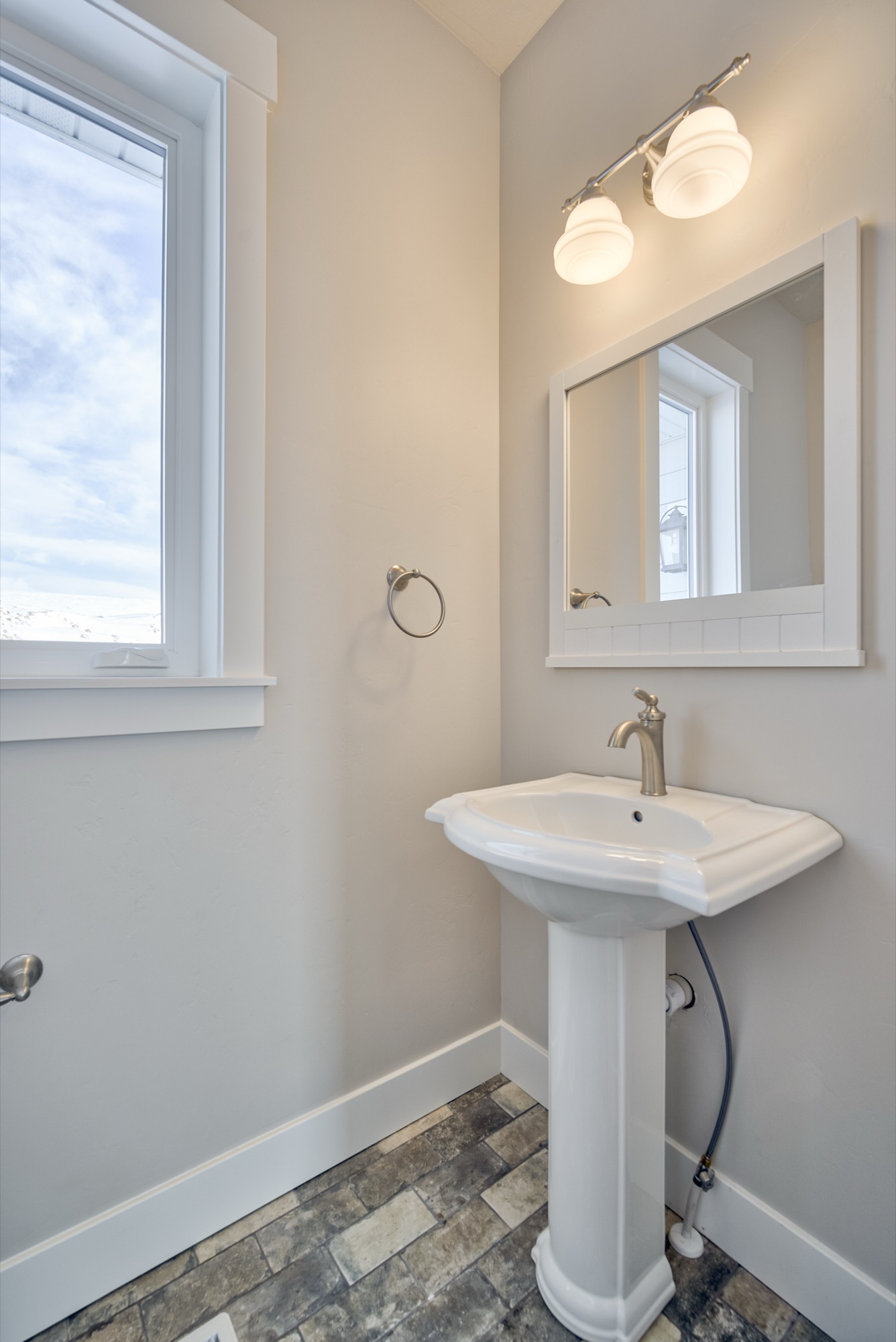 3073 Chartwell Gardens, Idaho Falls ID — finishing detail