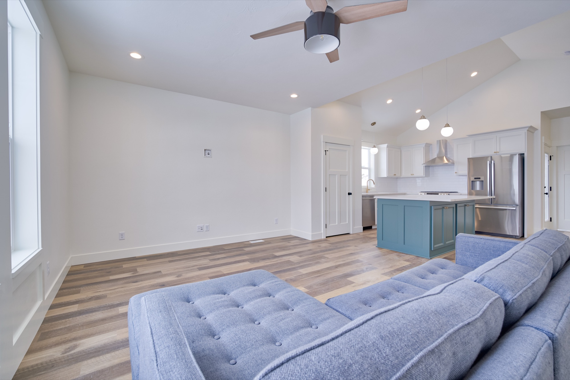 3095 Chartwell Gardens, Idaho Falls ID — primary bath