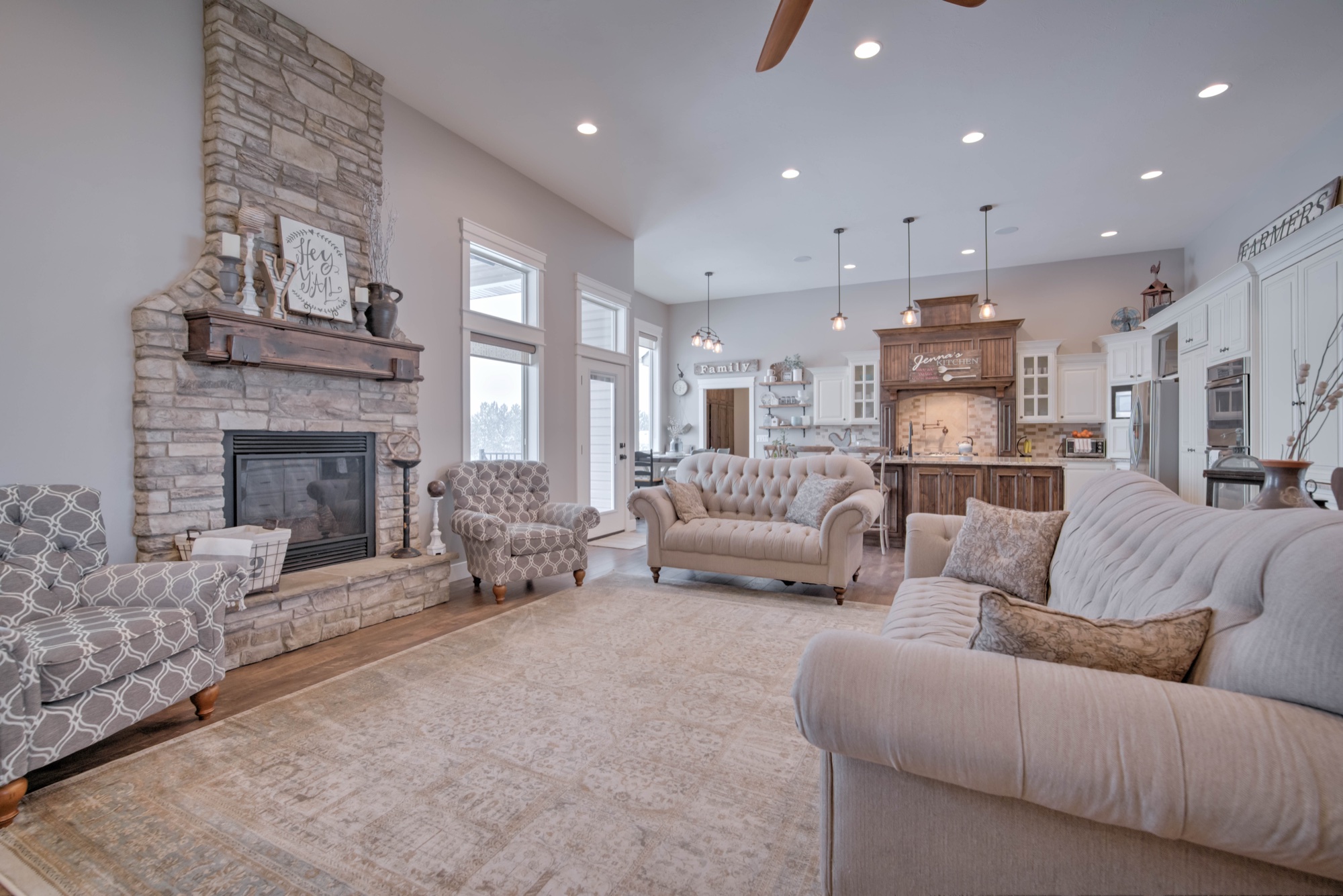 Hilltop Manor, Idaho Falls ID — primary bath