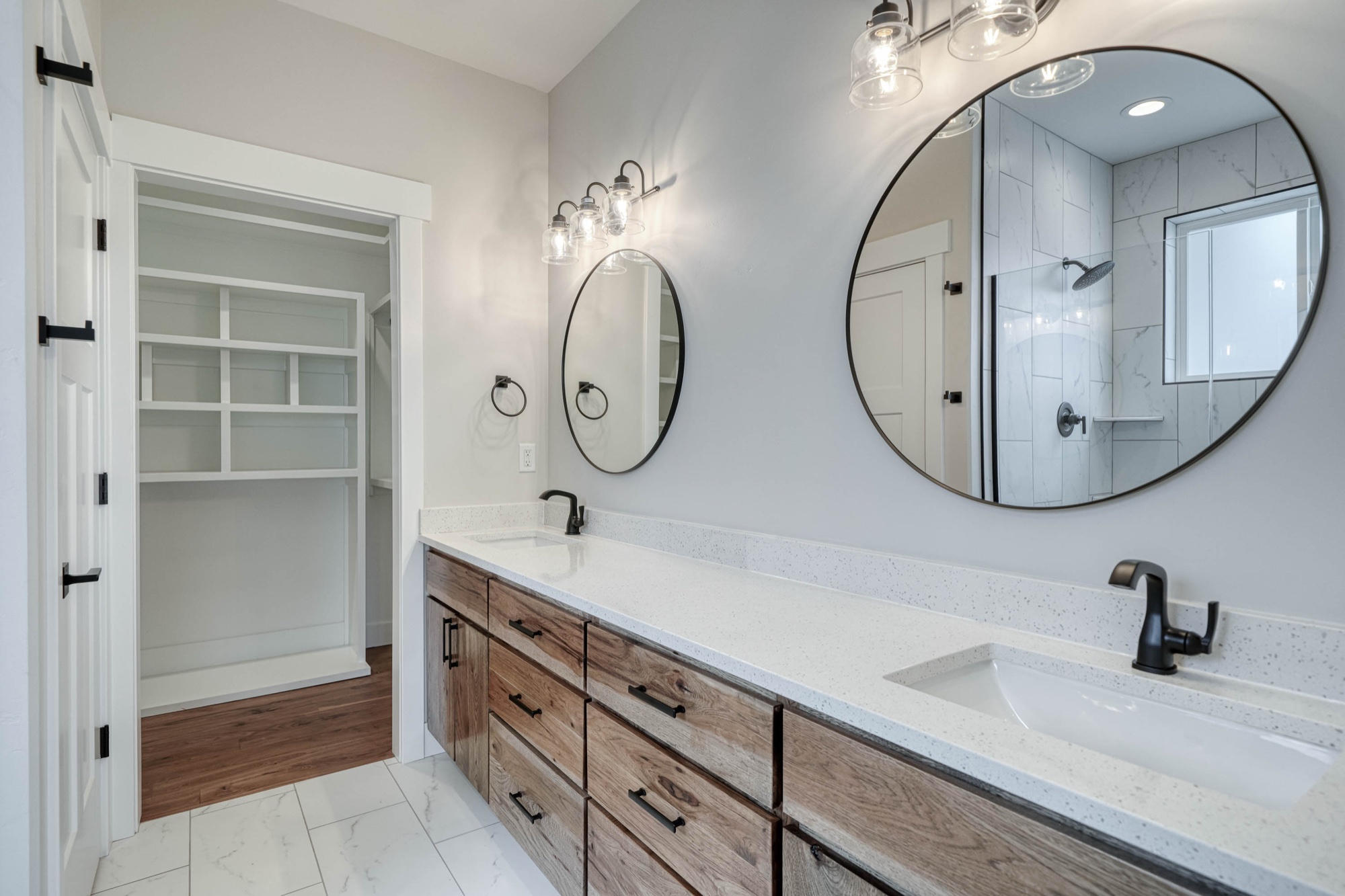 Mansion Hill, Ammon ID — primary bedroom