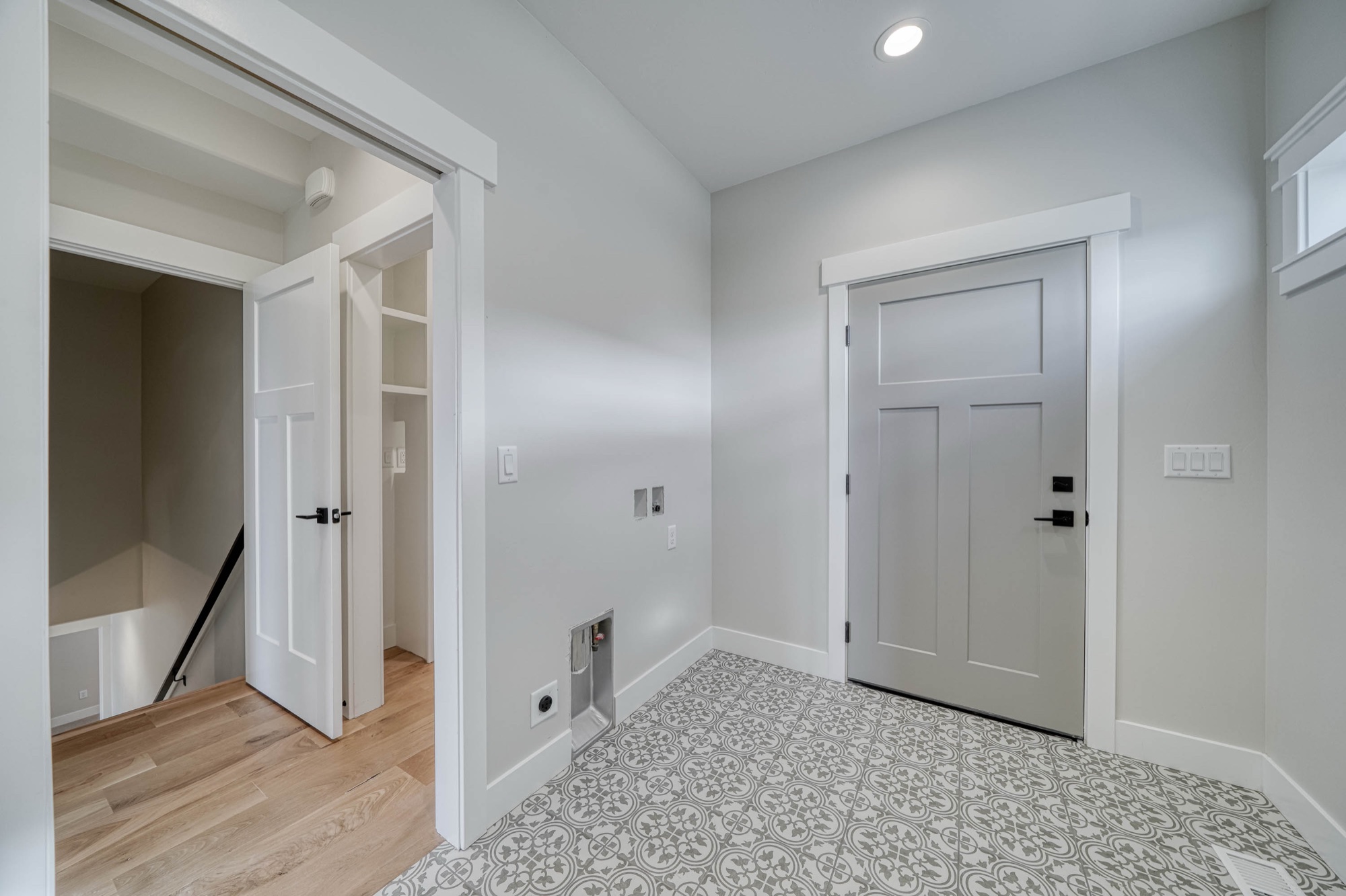 Mansion Hill, Ammon ID — primary bath