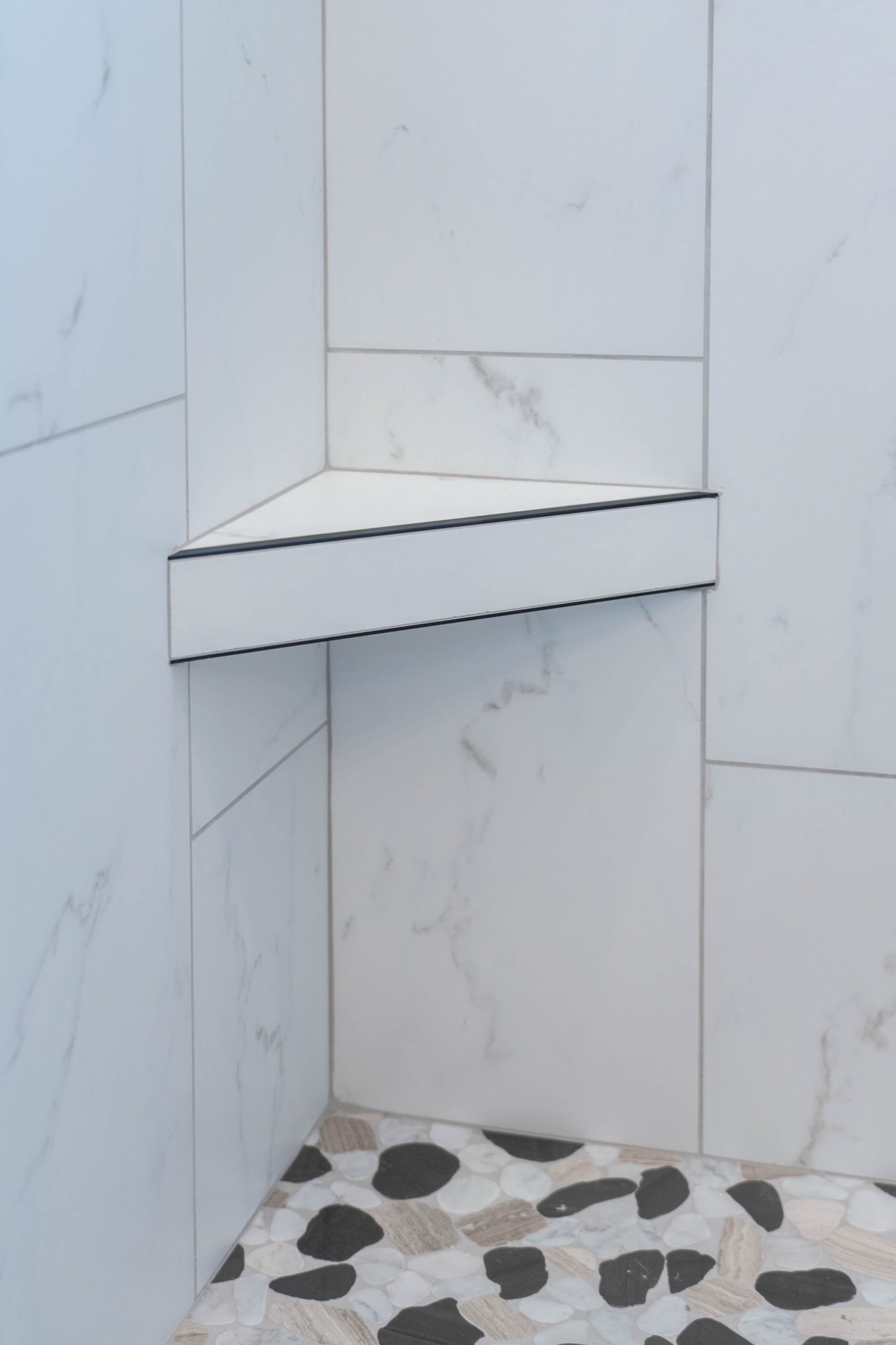 Mansion Hill, Ammon ID — interior detail