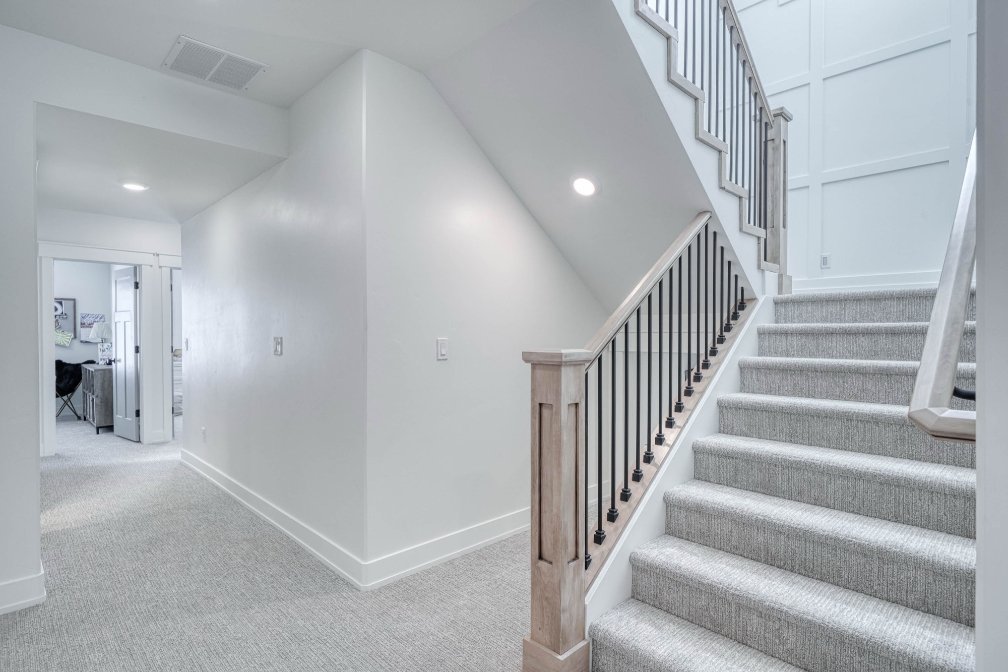 9442 Rustic Trail, Ammon ID — living space