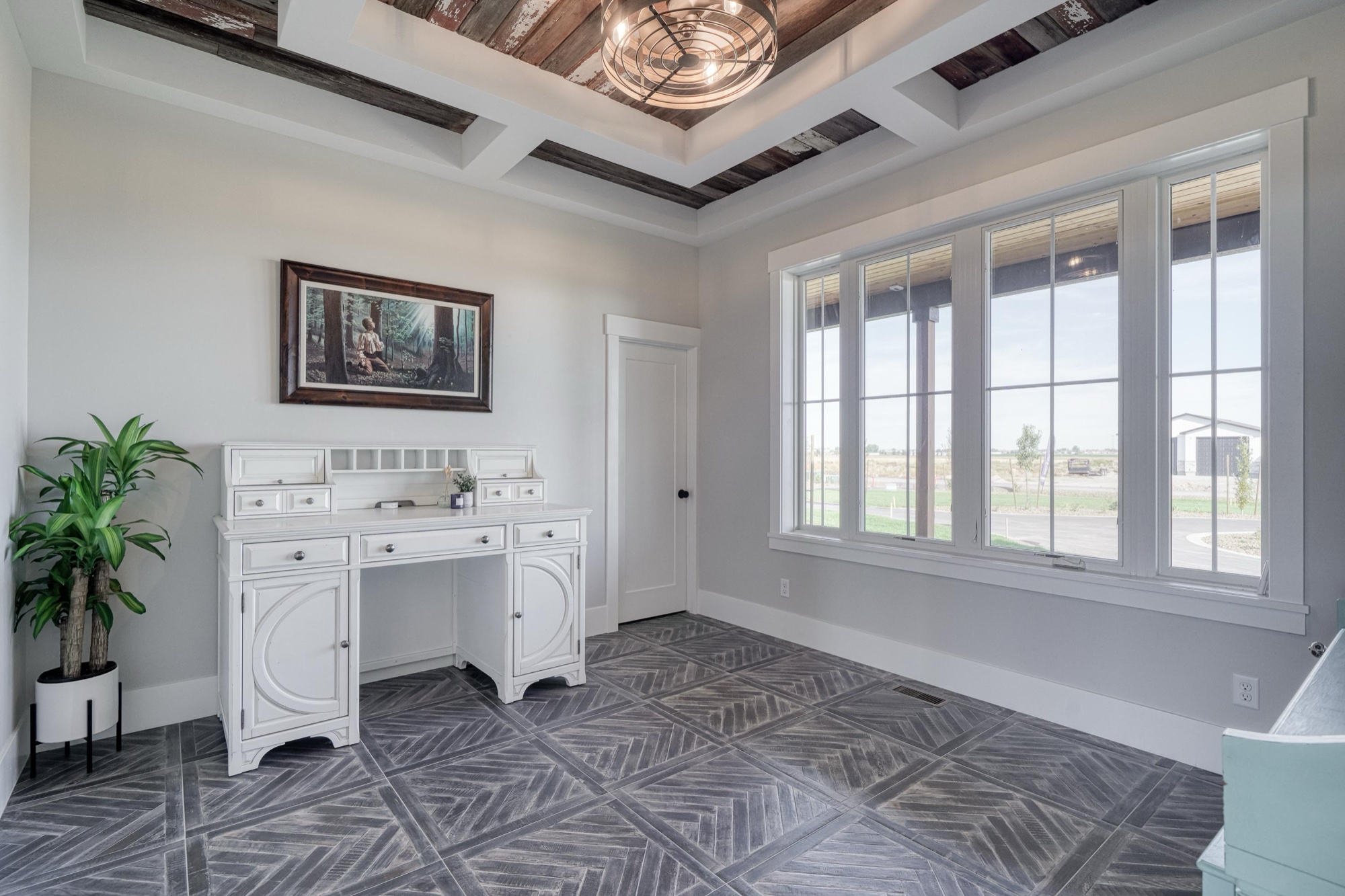 Snake River Estate, Shelley ID — interior view