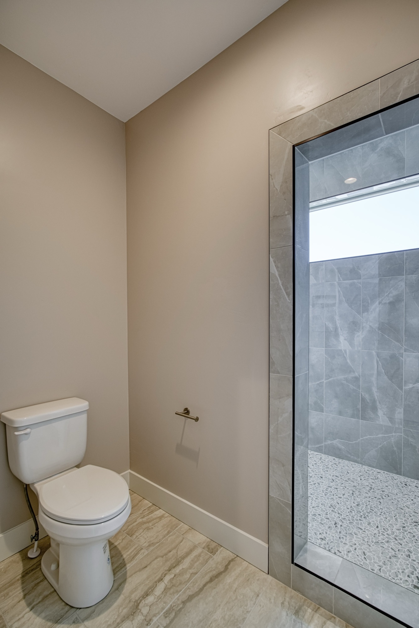14193 S 1st East, Idaho Falls ID — living space